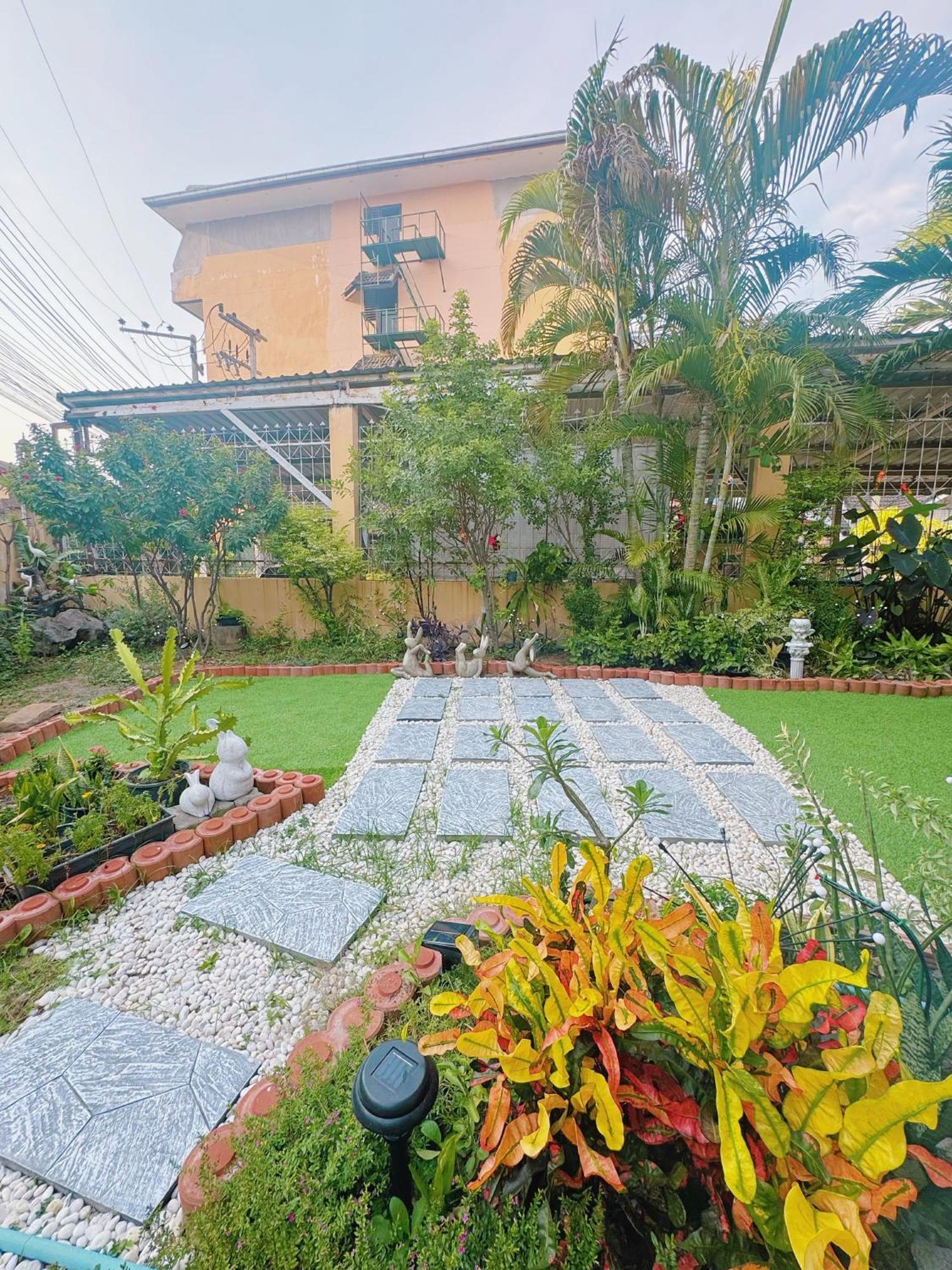 Sun And Moon House विला