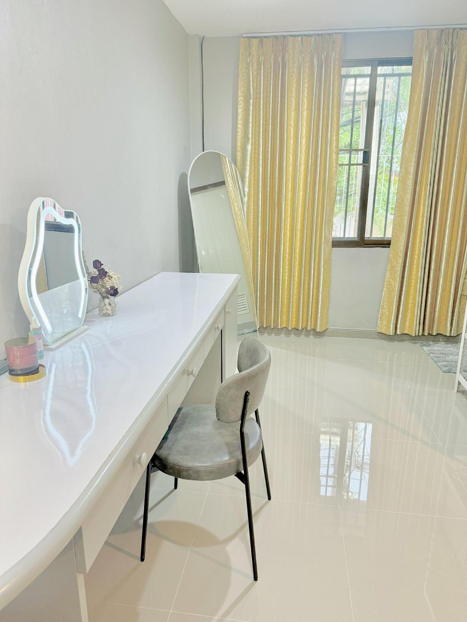 Sun And Moon House 別墅 Pattaya