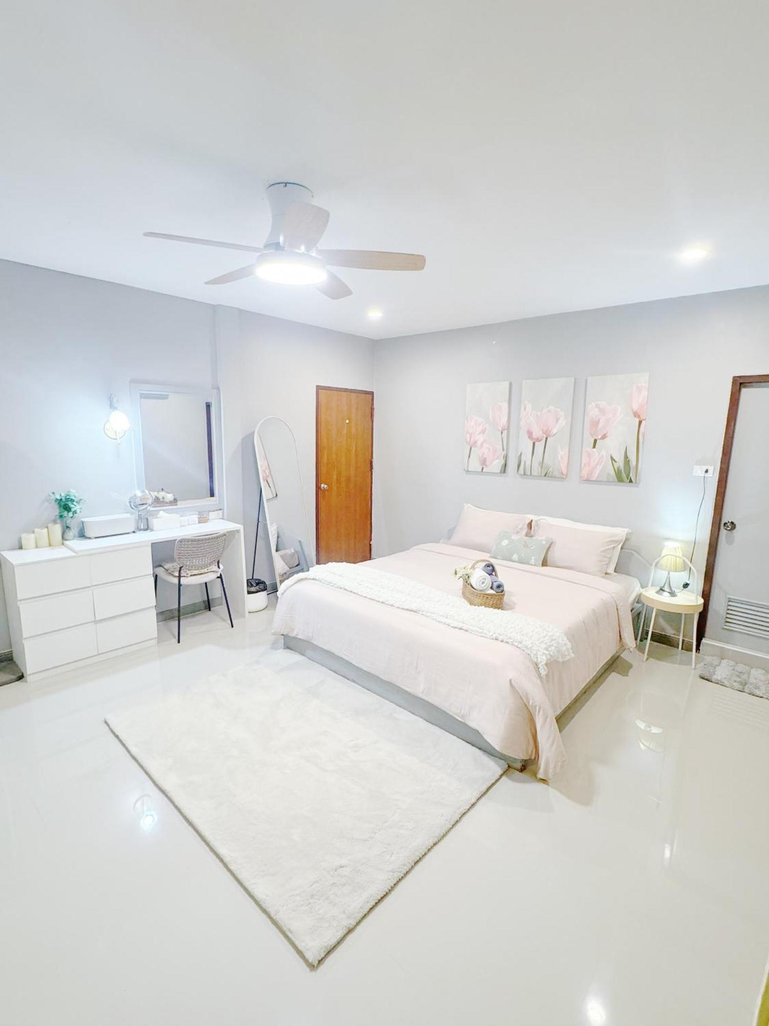 Sun And Moon House 別墅 Pattaya