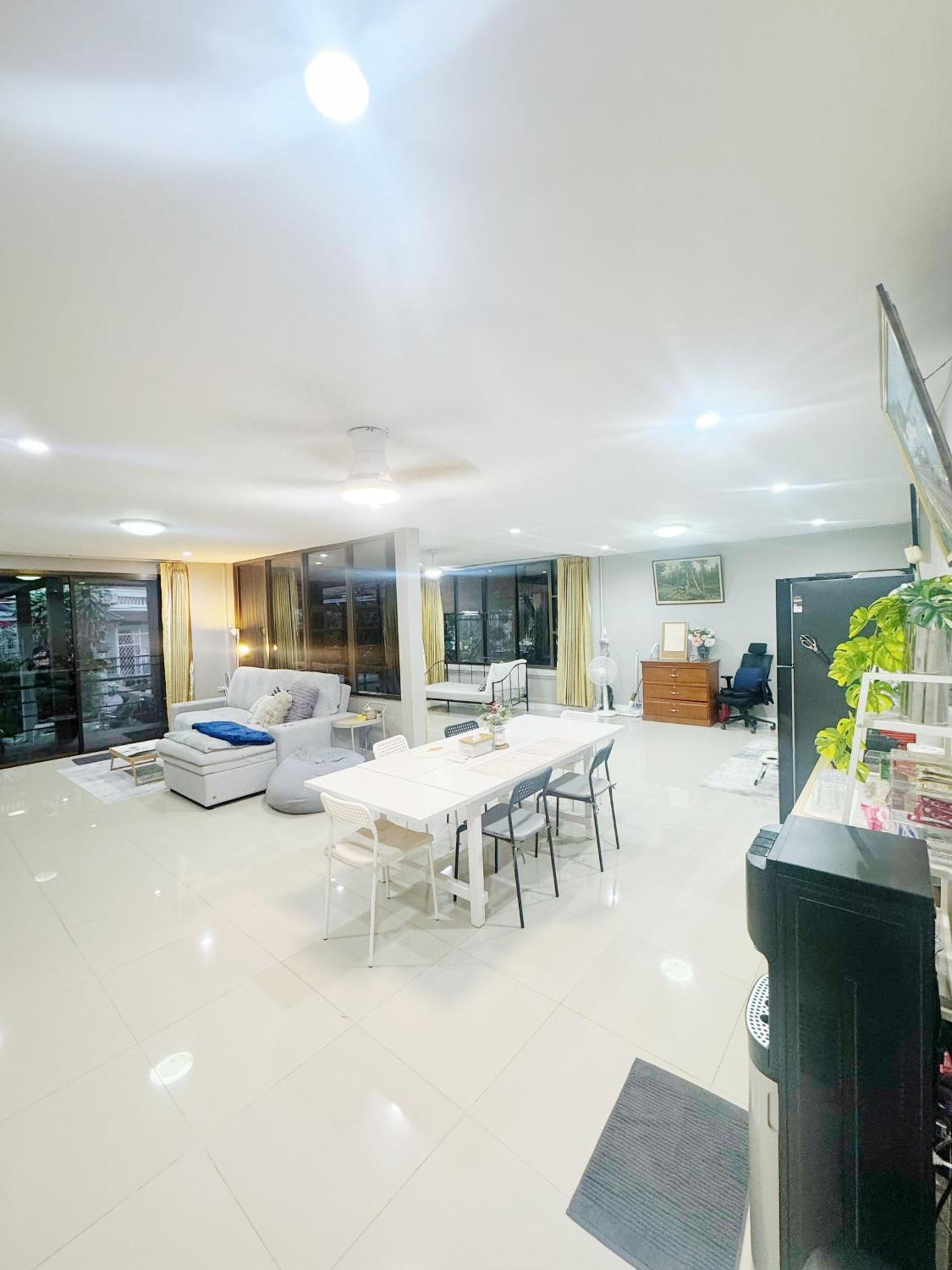 別墅 Sun And Moon House Pattaya